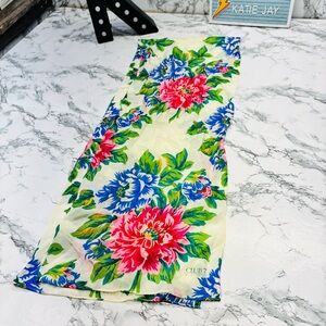 Vintage Floral Scarf Club 7